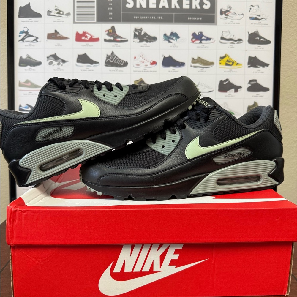***SOLD Nike Air Max 90 Gore-Tex ‘Black Honeydew’